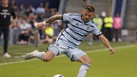 Zardes, Finlay lead Austin to 2-1 victory over Sporting KC